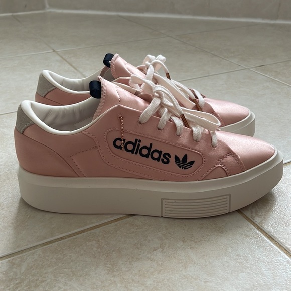 Adidas sleek super - Picture 2 of 6